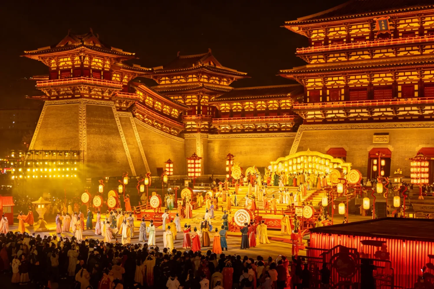 Xian Tang Dynasty night show experience featuring traditional Chinese dance, music, and Silk Road cultural performance in an immersive evening setting – Origin China Travel